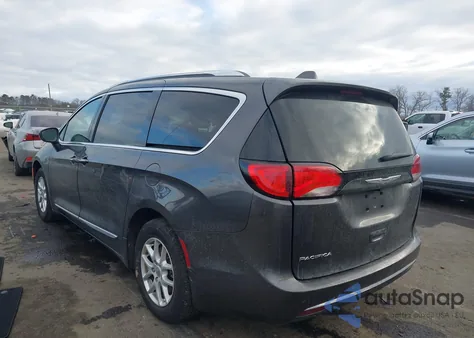 2020 Chrysler Pacifica Touring L z USA, uszkodzony, nr VIN 2C4RC1BG2LR106538